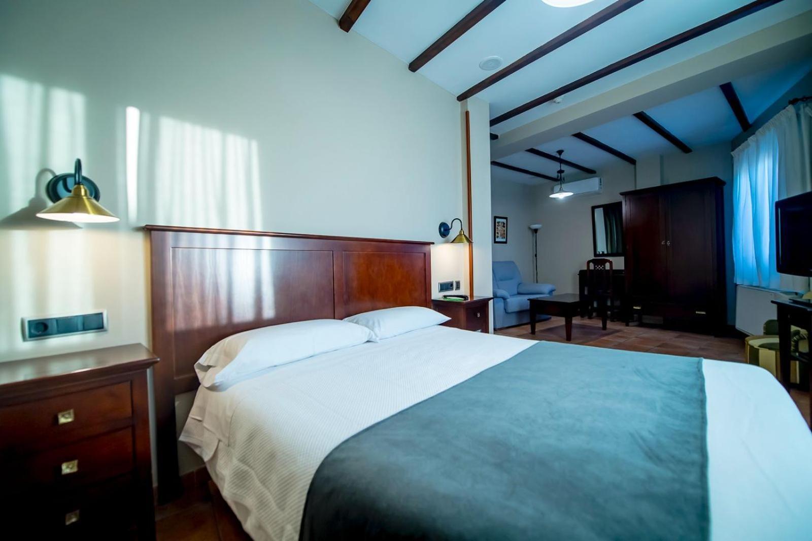 Hotel Tharsis Касорла Екстер'єр фото